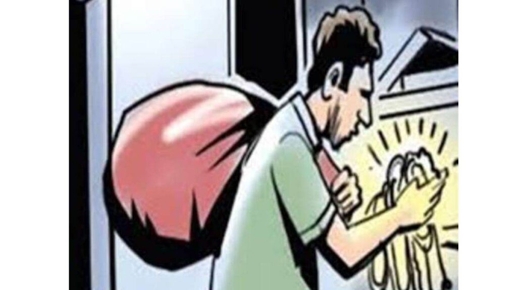 ghar me chori image