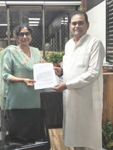 मुंबई में कबूतरों के लिए चबूतरे बनाने की मांग तेज