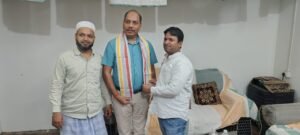 Pankaj Kumar Singh visiting handloom manufacturer in Barabanki