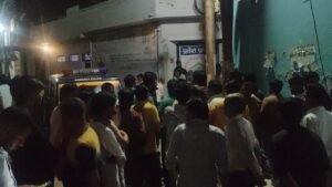 अराजक तत्वों का पथराव, पुलिस की सक्रियता से टली घटना
