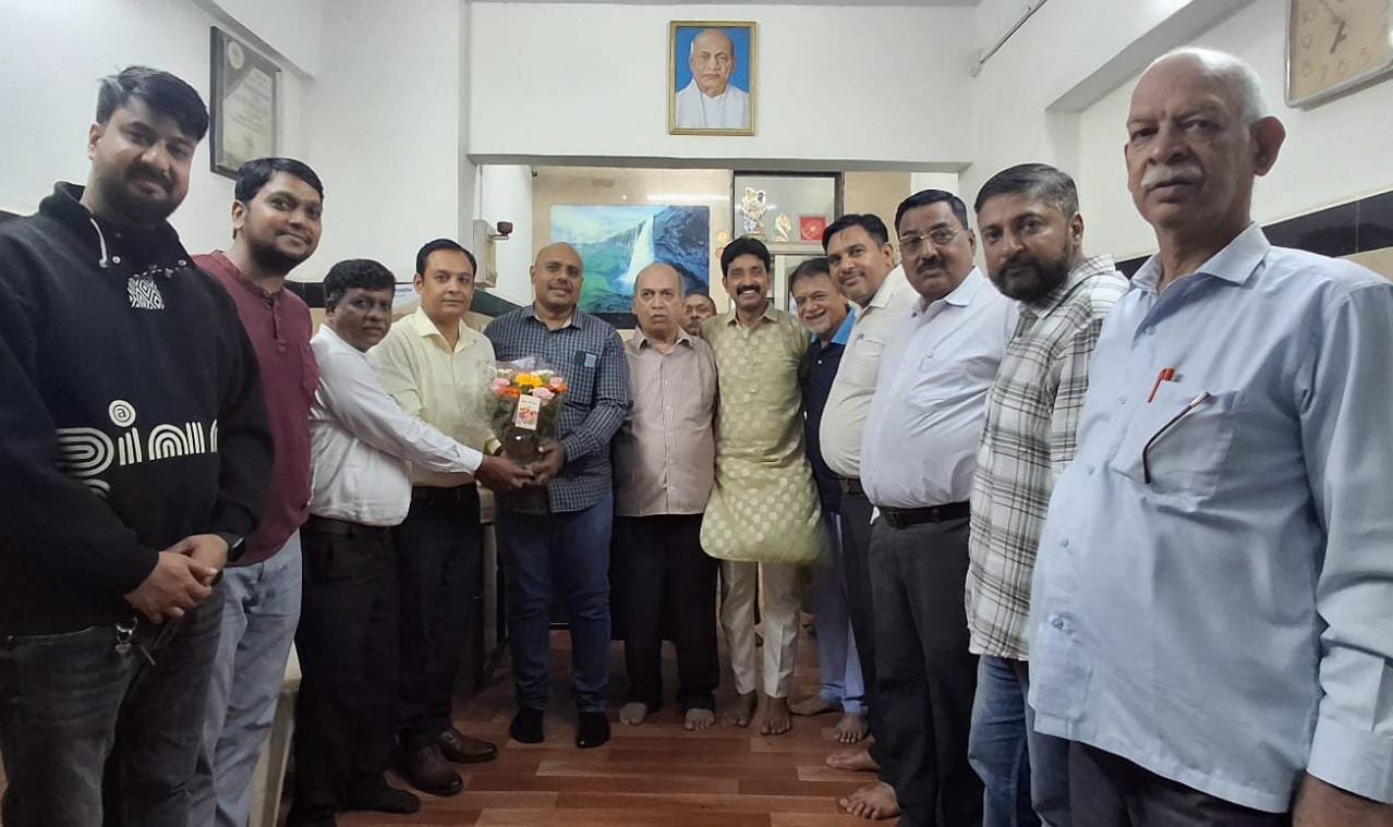 युवा समाजसेवी डॉ. सचिन सिंह का सम्मान समारोह संपन्न