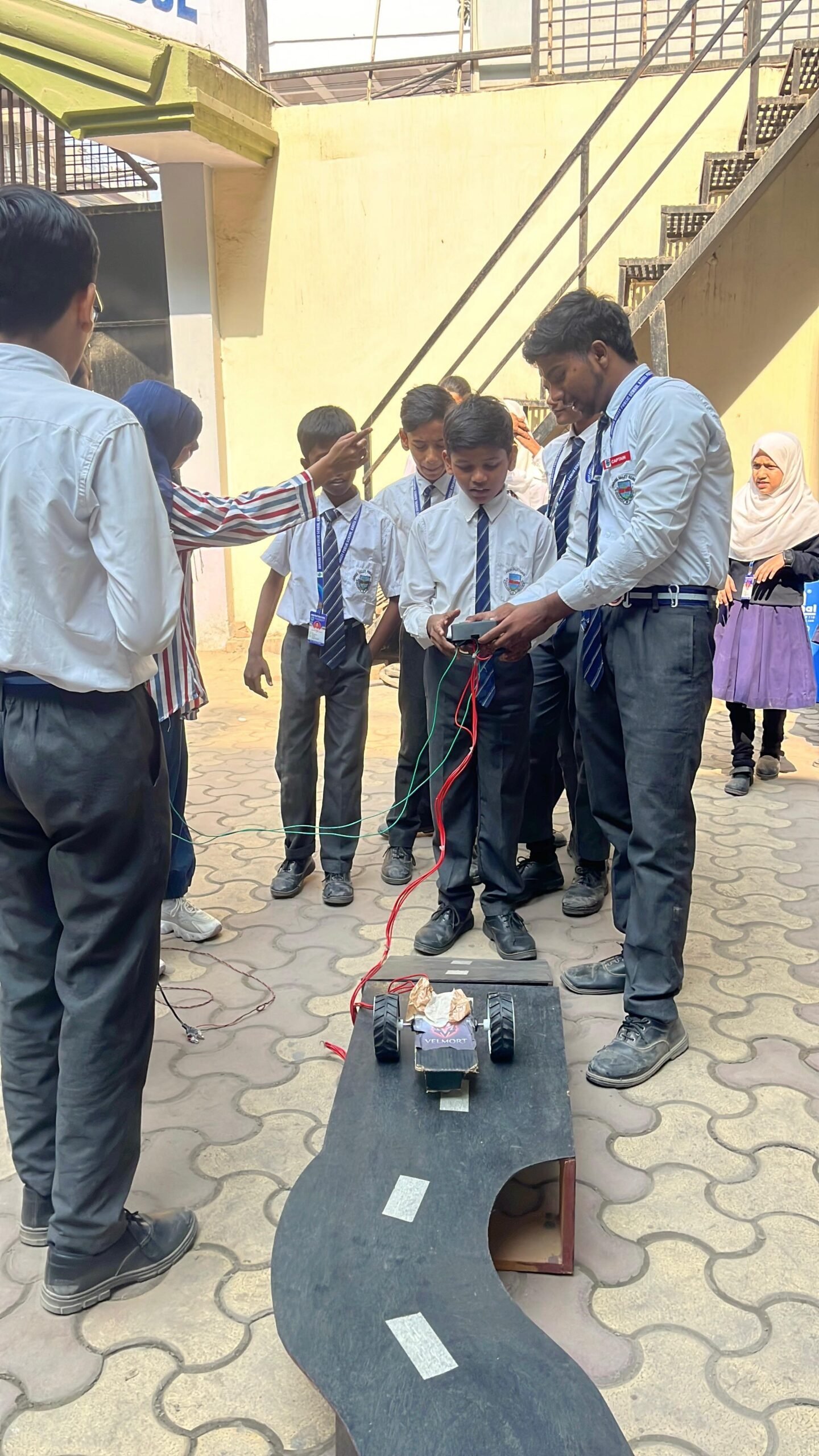 जमुना वैली पब्लिक स्कूल में मनाया गया रोबोटिक्स फेस्ट 2025