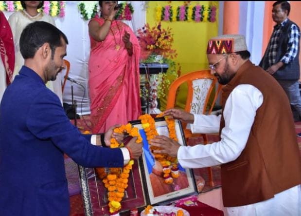 डिवाइन पब्लिक स्कूल में नेहरू जयंती पर भव्य बाल मेले का आयोजन