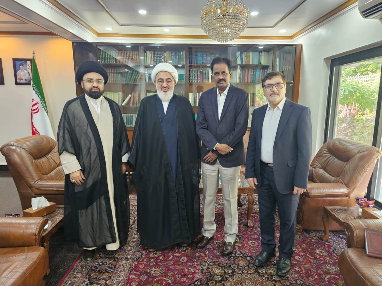 सूफी इस्लामिक बोर्ड के राष्ट्रीय अध्यक्ष ने की ईरान के सूफ़ी सर्वोच्च नेता प्रतिनिधि से मुलाकात