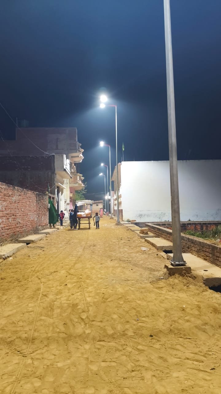 जैदपुर में दाऊद अलीम के नेतृत्व में सुपर फास्ट विकास: आज़ादनगर की गलियाँ अब रोशनी से जगमगाई