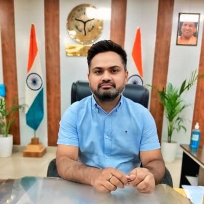 जिलाधिकारी कुशीनगर ने जारी किया गड़ौरा मिल को नोटिस