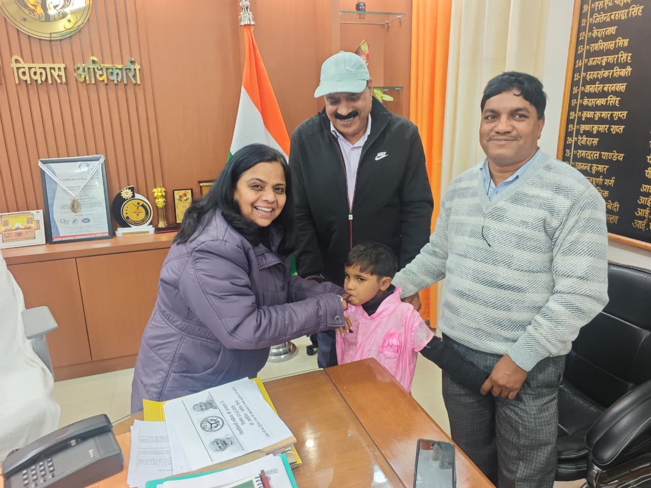 सोशल मिडिया ने खोये हुई बच्ची को माँ से मिलाया