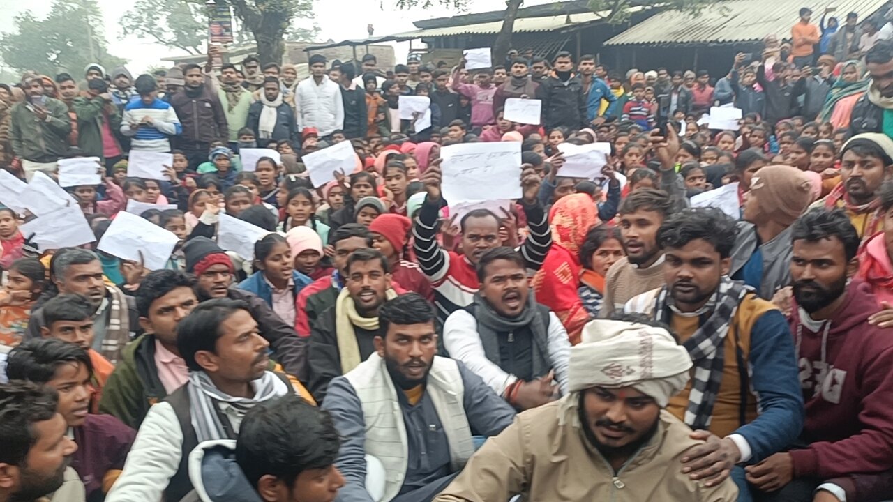 शव पहुंचते ही परियोजना ने जटहा और पडरौना मार्ग किया जाम