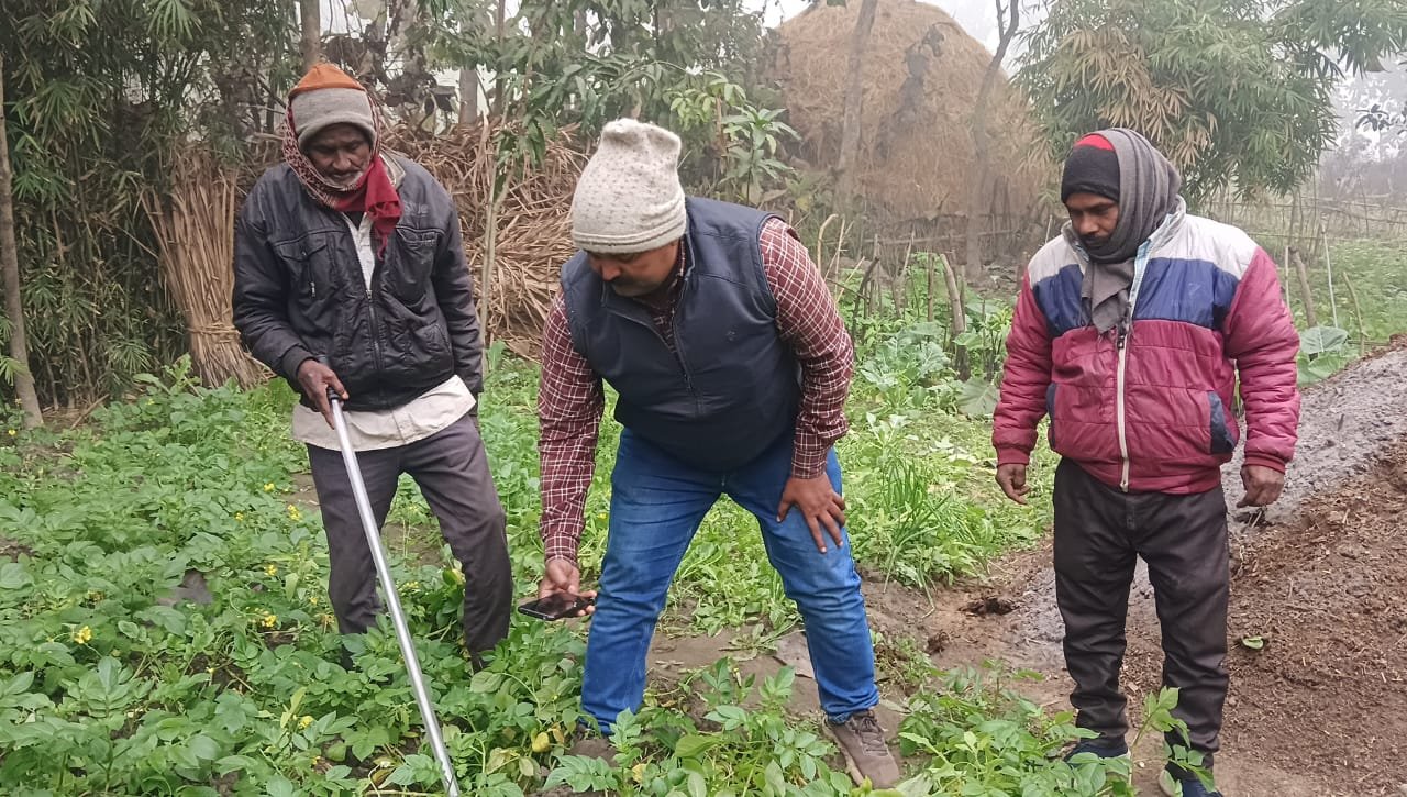 तेंदुए का महिला व बकरी पर हमला, गांव में दहशत   