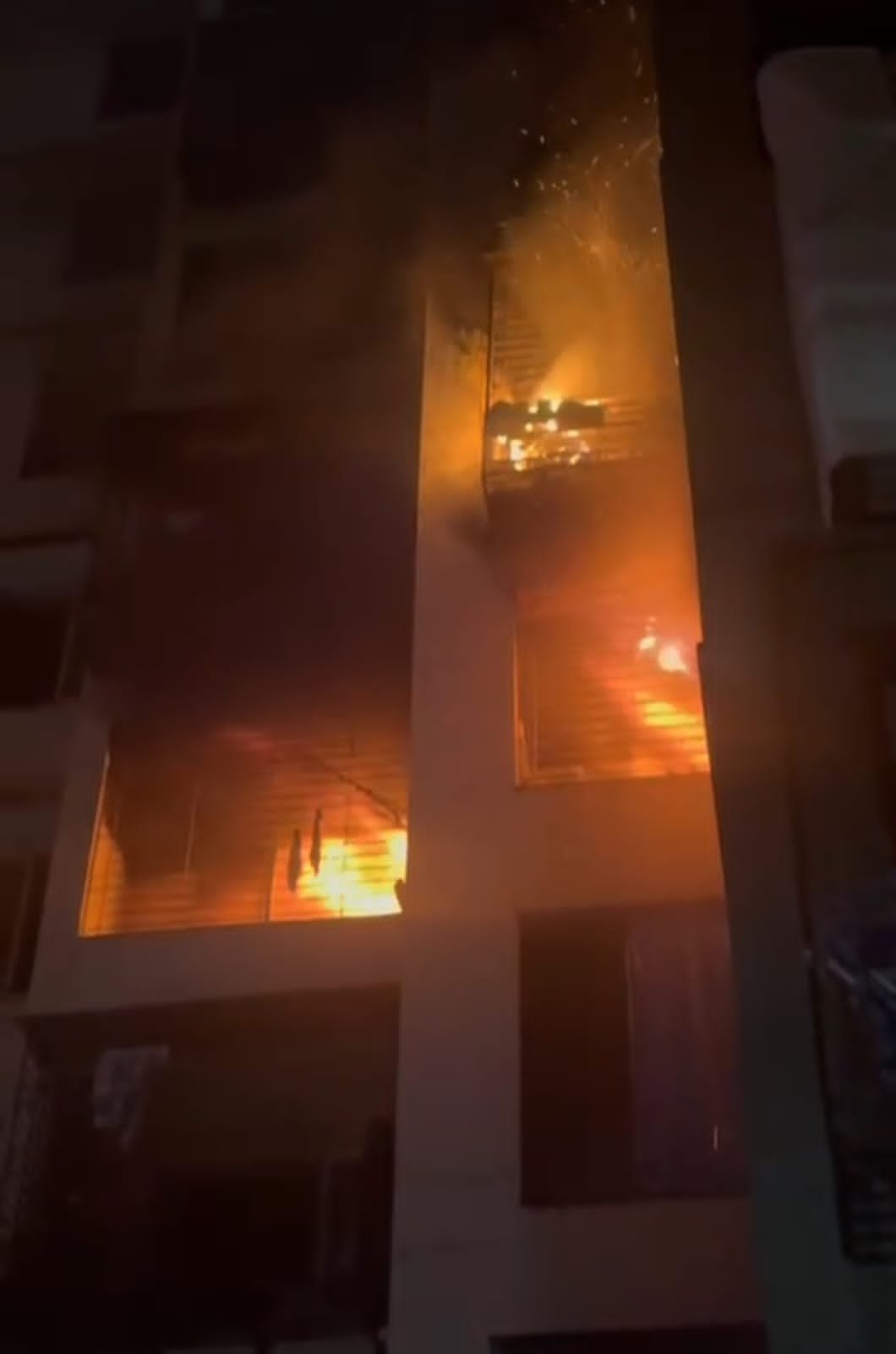 घाटकोपर में एसी कंप्रेशर का विस्फोट