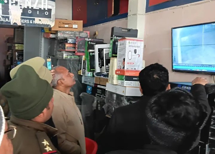 Ramsanehighat Theft Incident