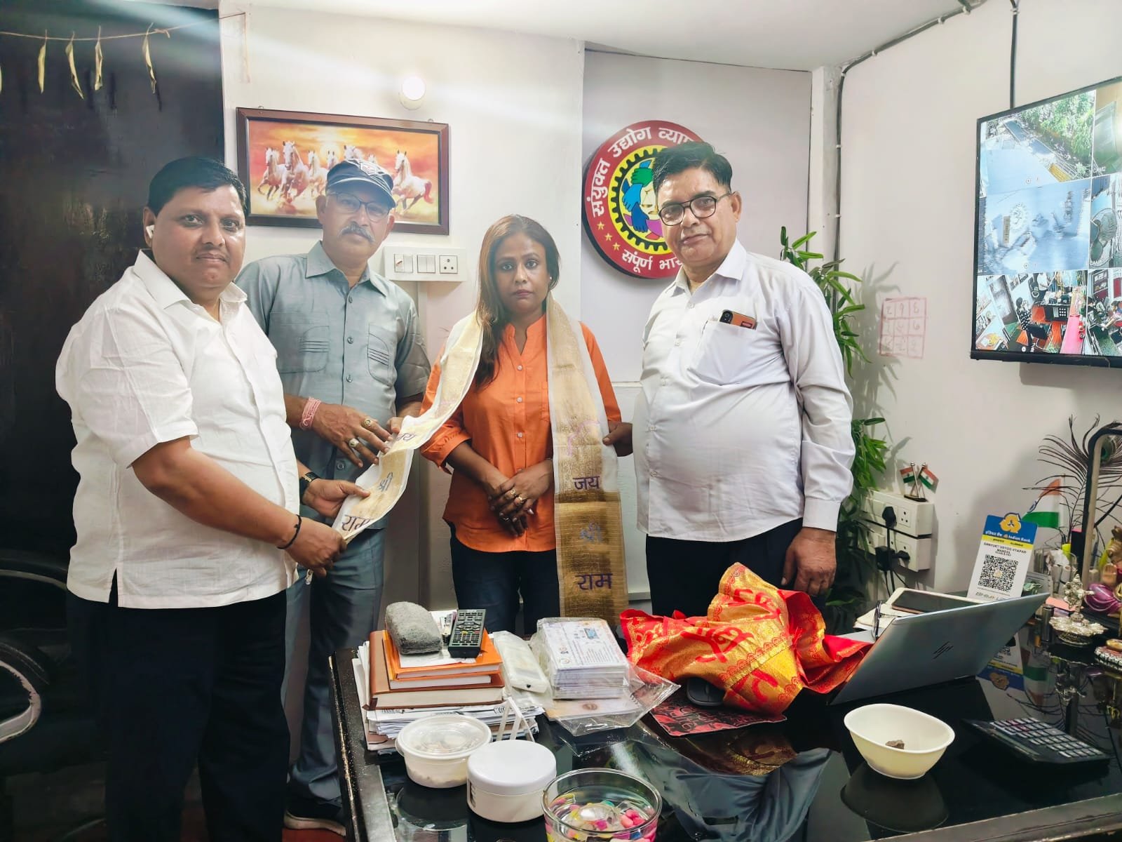 Agra के व्यापारियों की समस्याओं पर विस्तार से चर्चा की