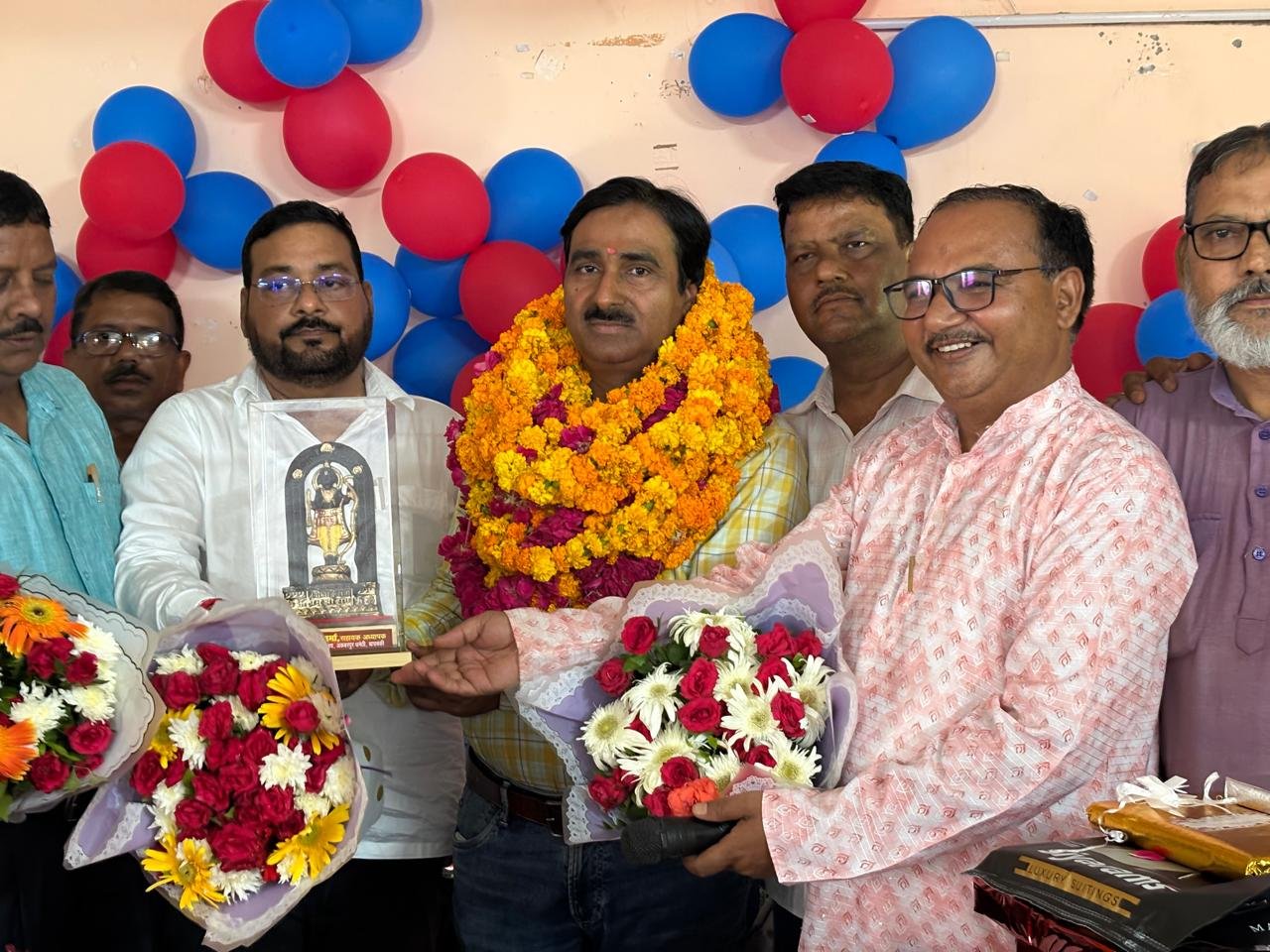 वरिष्ठ प्रवक्ता बने जैनेंद्र कुमार, शिक्षकों ने दी भावभीनी विदाई