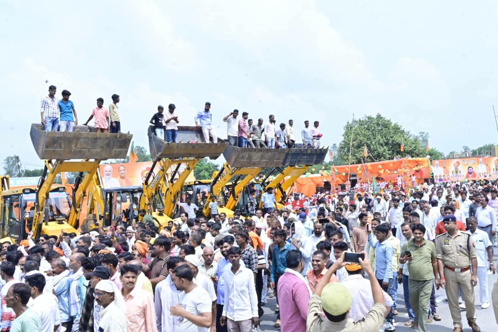Ahmadpur to Bhitaria